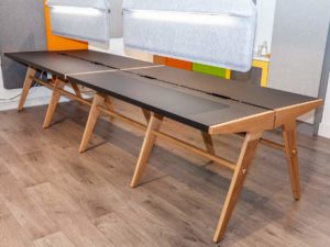 Mutu 750 / 1100 Tables in office setting